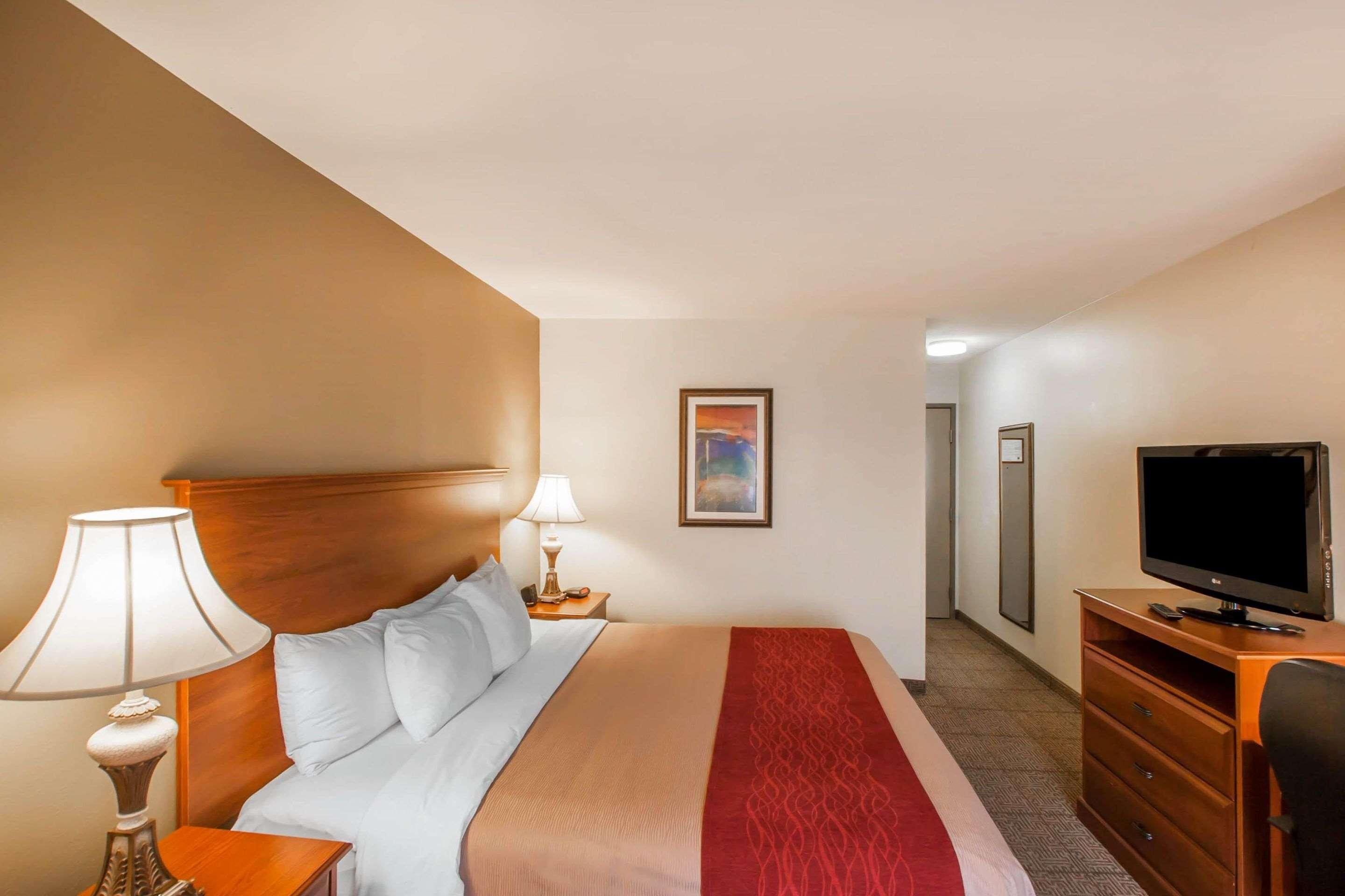 Quality Inn & Suites Germantown North Екстериор снимка