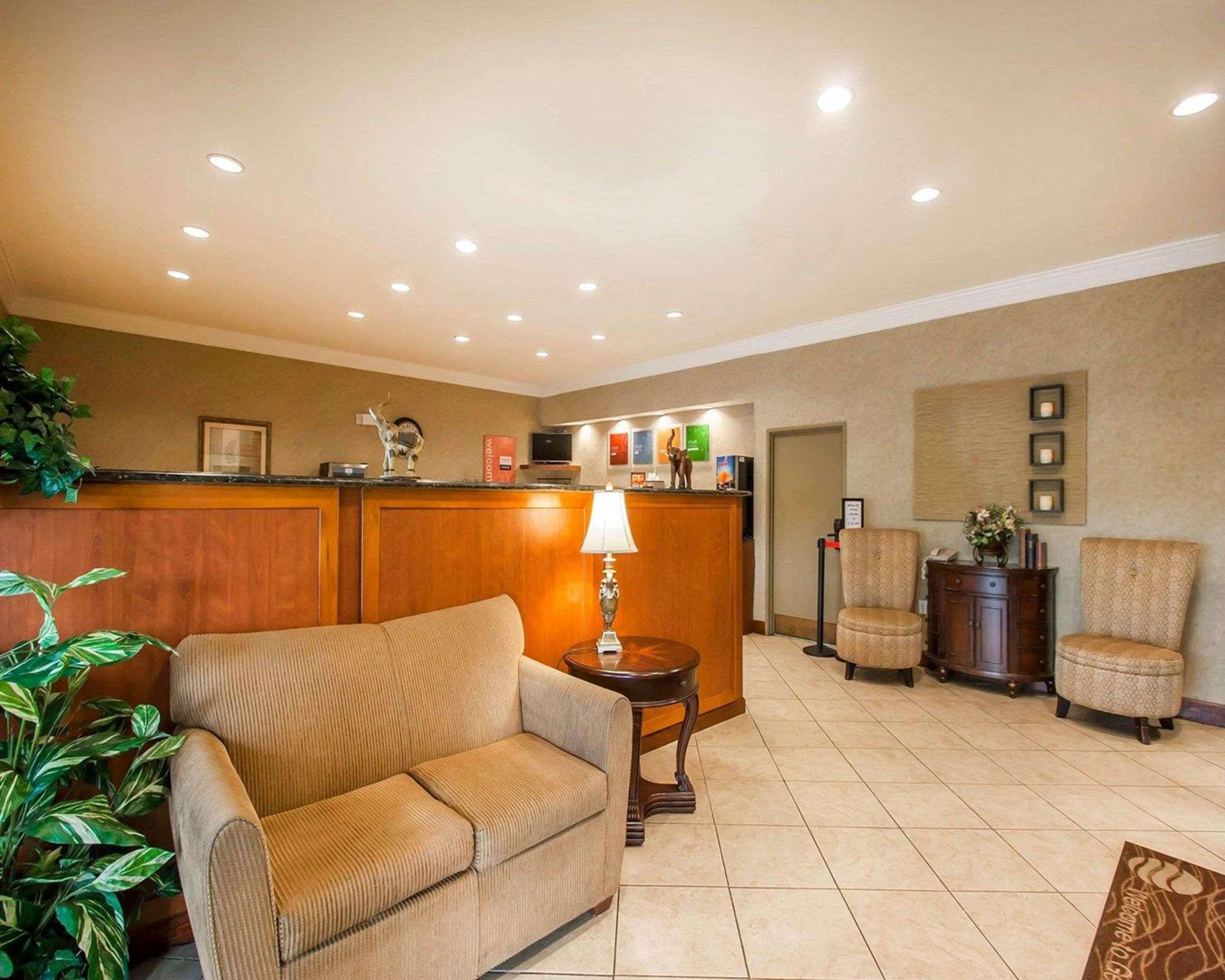 Quality Inn & Suites Germantown North Екстериор снимка